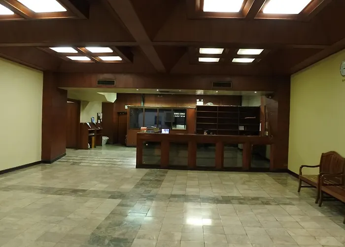 The Executive House 3*