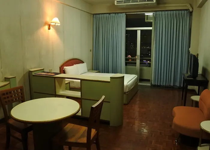 Inn The Executive House 3*