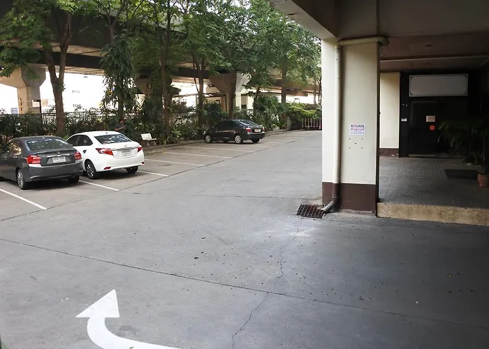 The Executive House 3* Bangkok